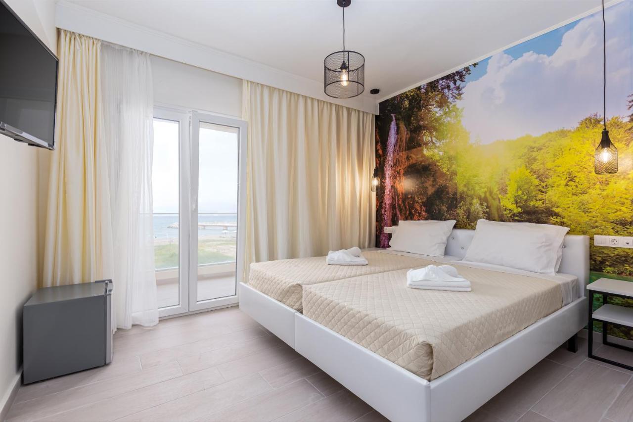 Aqua Luxury By Estia Hotel 4*